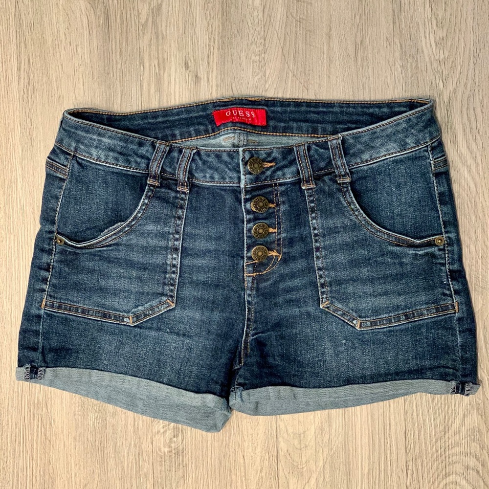 Mid-rise Shorts